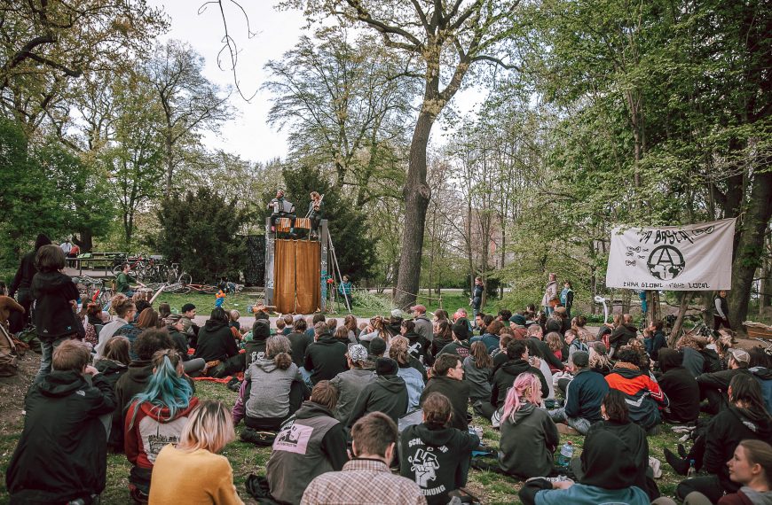 Building neighborhood solidarity: Anarchist Days in Leutzsch